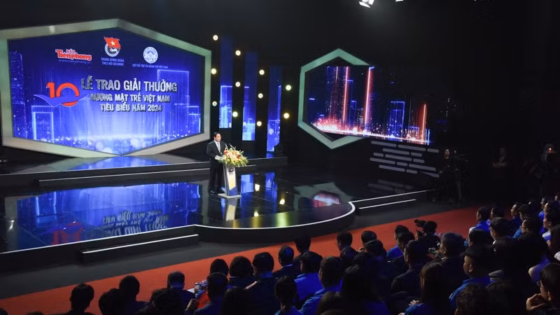 Quang cảnh buổi lễ (Ảnh: TRẦN HẢI). Quang cảnh buổi lễ (Ảnh: TRẦN HẢI).
