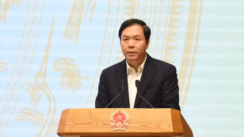 Phó Chủ nhiệm Văn phòng Chính phủ Trịnh Mạnh Linh phát biểu ý kiến tại phiên họp. (Ảnh: TRẦN HẢI)