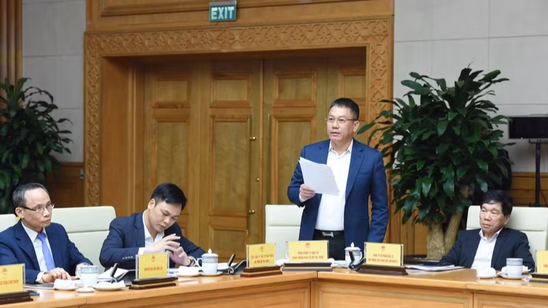 Đại diện doanh nghiệp xây dựng nhà ở xã hội phát biểu ý kiến tại Hội nghị. (Ảnh: TRẦN HẢI) Đại diện doanh nghiệp xây dựng nhà ở xã hội phát biểu ý kiến tại Hội nghị. (Ảnh: TRẦN HẢI)