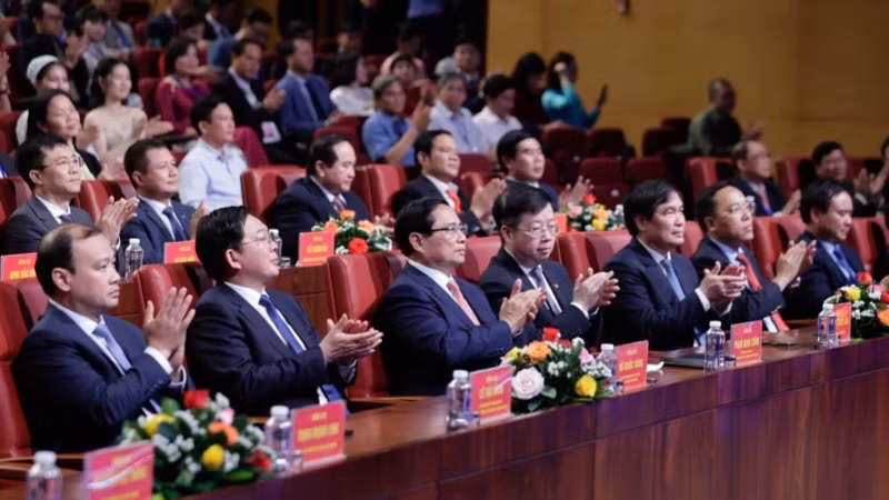 Thủ tướng Phạm Minh Chính dự Liên hoan Truyền hình toàn quốc lần thứ 42. (Ảnh: THANH GIANG) Thủ tướng Phạm Minh Chính dự Liên hoan Truyền hình toàn quốc lần thứ 42. (Ảnh: THANH GIANG)