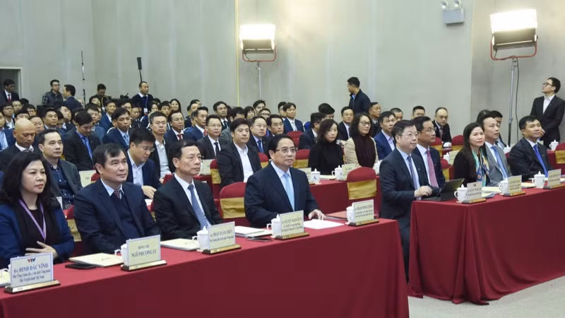 Thủ tướng Phạm Minh Chính và các đại biểu tham dự Hội nghị. (Ảnh: TRẦN HẢI) Thủ tướng Phạm Minh Chính và các đại biểu tham dự Hội nghị. (Ảnh: TRẦN HẢI)