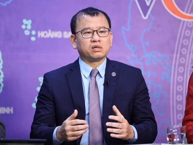Phó Vụ trưởng Vụ Tài chính các ngân hàng và các tổ chức tài chính (Bộ Tài chính) Nguyễn Hoàng Dương. (Ảnh: VGP) Phó Vụ trưởng Vụ Tài chính các ngân hàng và các tổ chức tài chính (Bộ Tài chính) Nguyễn Hoàng Dương. (Ảnh: VGP)