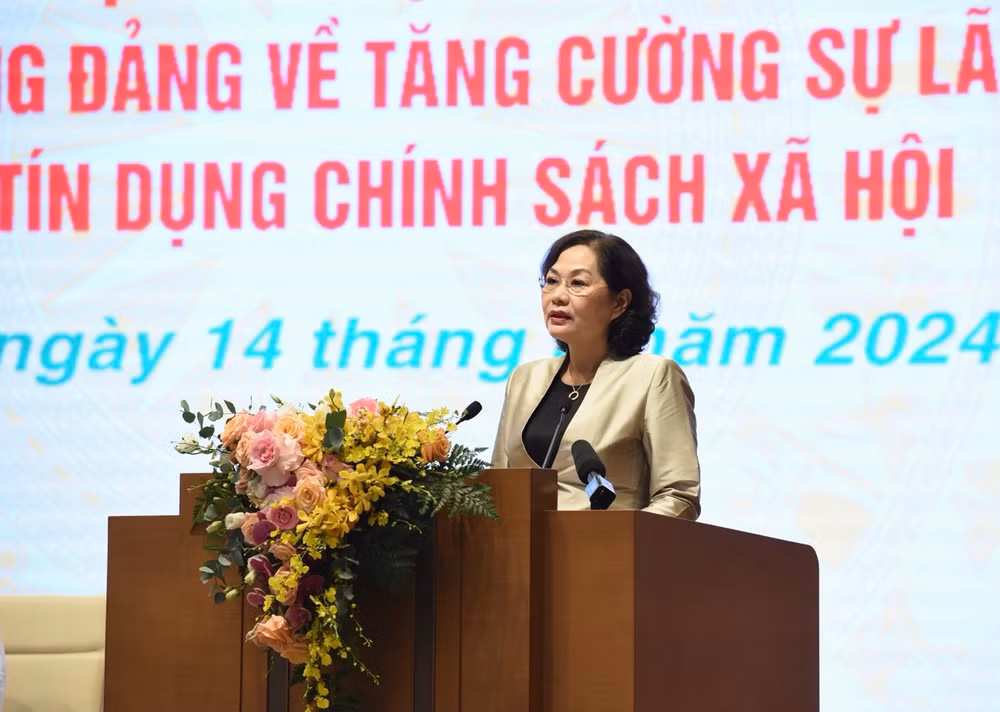 Thống đốc Ngân hàng Nhà nước Việt Nam Nguyễn Thị Hồng phát biểu ý kiến tại Hội nghị. (Ảnh: Trần Hải)