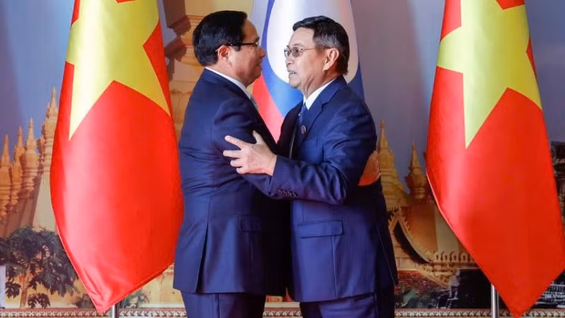 Thủ tướng Phạm Minh Chính với Chủ tịch Quốc hội Lào Saysomphone Phomvihane. (Ảnh: THANH GIANG) Thủ tướng Phạm Minh Chính với Chủ tịch Quốc hội Lào Saysomphone Phomvihane. (Ảnh: THANH GIANG)