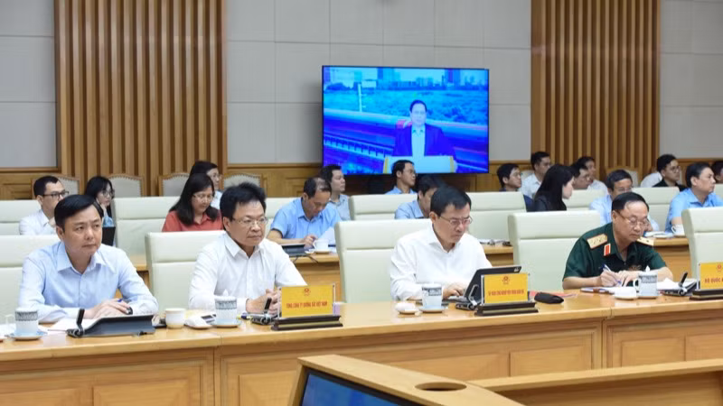 Các đại biểu tham dự phiên họp. (Ảnh: TRẦN HẢI)