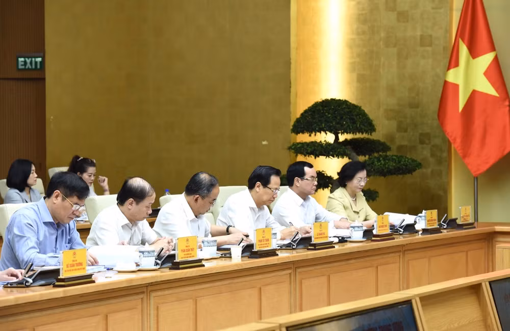 Đại diện lãnh đạo các bộ, ngành là thành viên Hội đồng Thi đua-Khen thưởng Trung ương tham dự Phiên họp lần thứ 9. (Ảnh: TRẦN HẢI) Đại diện lãnh đạo các bộ, ngành là thành viên Hội đồng Thi đua-Khen thưởng Trung ương tham dự Phiên họp lần thứ 9. (Ảnh: TRẦN HẢI)