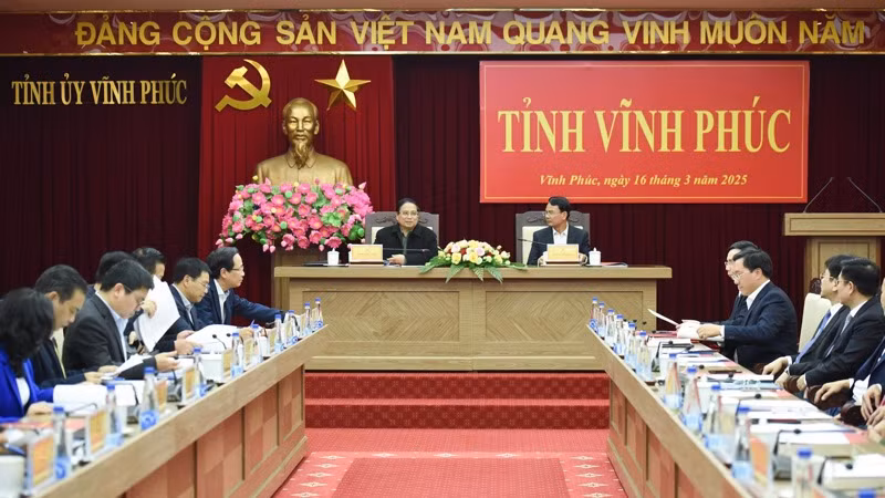 Quang cảnh cuộc làm việc. Quang cảnh cuộc làm việc.