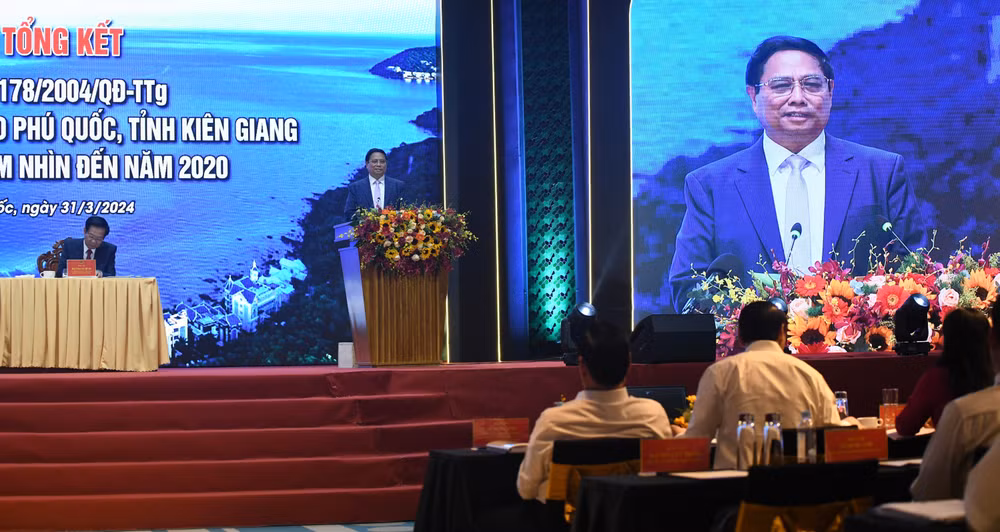Thủ tướng Phạm Minh Chính phát biểu ý kiến tại hội nghị. Thủ tướng Phạm Minh Chính phát biểu ý kiến tại hội nghị.