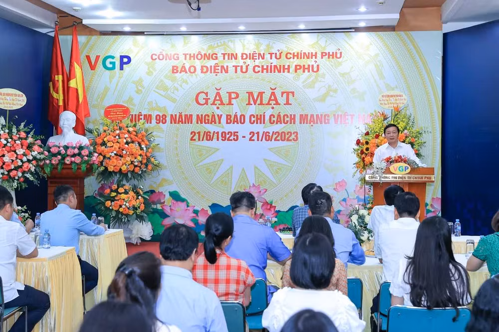 Phó Thủ tướng Trần Hồng Hà phát biểu ý kiến chỉ đạo. (Ảnh: VGP) Phó Thủ tướng Trần Hồng Hà phát biểu ý kiến chỉ đạo. (Ảnh: VGP)