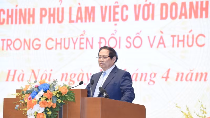 Thủ tướng Phạm Minh Chính phát biểu ý kiến tại hội nghị (Ảnh: TRẦN HẢI).