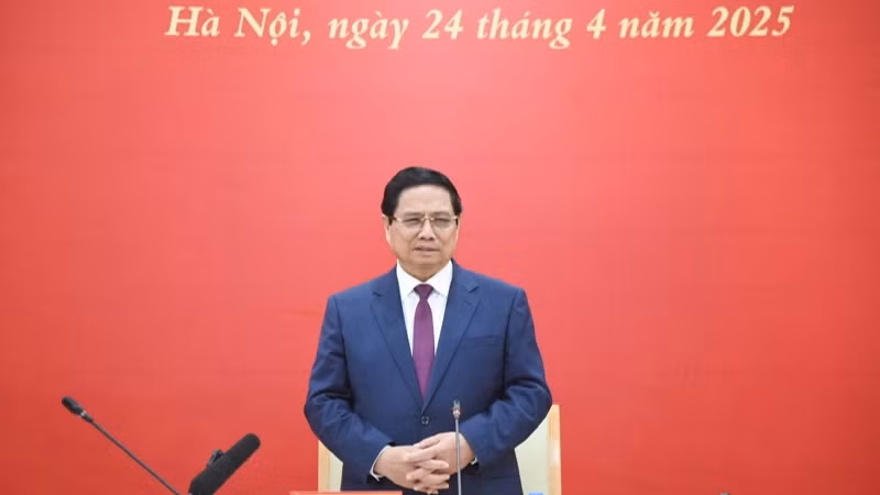 Thủ tướng Phạm Minh Chính phát biểu ý kiến tại buổi làm việc với Học viện Công nghệ Bưu chính Viễn thông. (Ảnh: TRẦN HẢI)