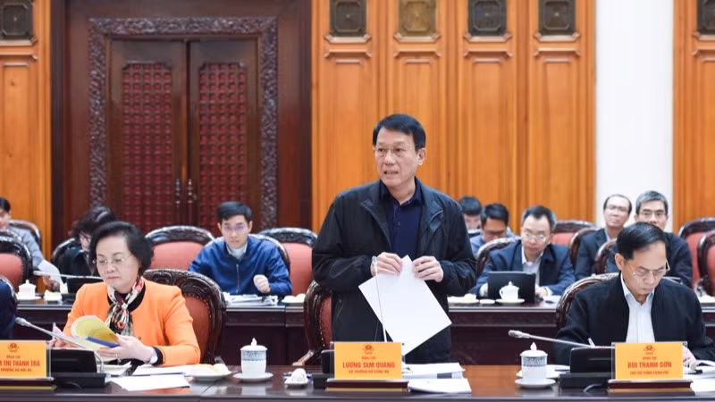 Bộ trưởng Công an Lương Tam Quang phát biểu ý kiến tại Phiên họp (Ảnh: TRẦN HẢI). Bộ trưởng Công an Lương Tam Quang phát biểu ý kiến tại Phiên họp (Ảnh: TRẦN HẢI).