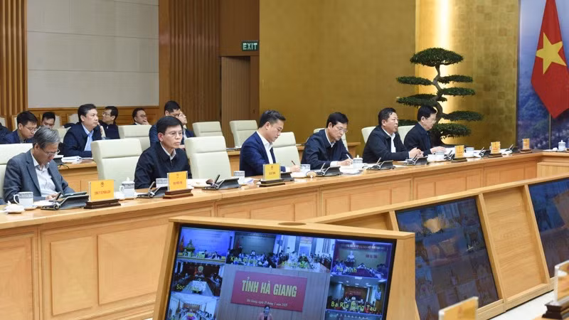 Các đại biểu tham dự cuộc họp. (Ảnh: TRẦN HẢI)