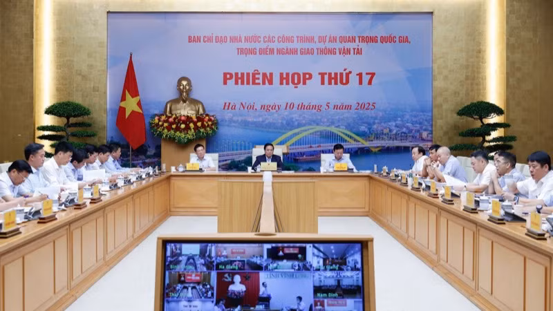 Quang cảnh phiên họp. (Ảnh: TRẦN HẢI)