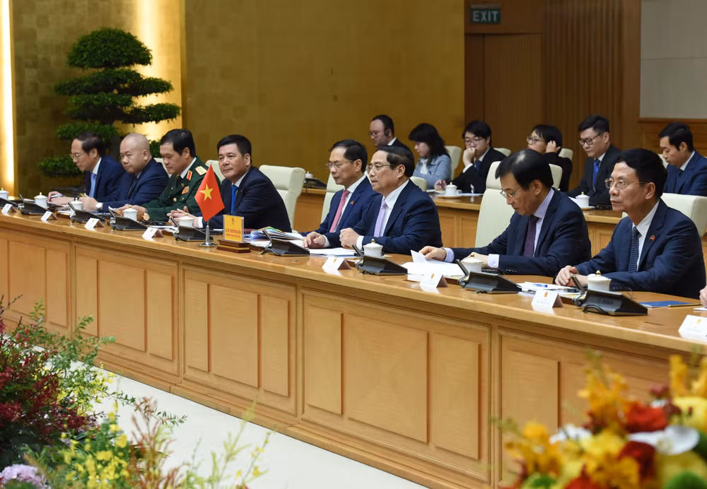 Thủ tướng Phạm Minh Chính và đại diện lãnh đạo các bộ, ngành Việt Nam tại buổi hội kiến. (Ảnh: TRẦN HẢI) Thủ tướng Phạm Minh Chính và đại diện lãnh đạo các bộ, ngành Việt Nam tại buổi hội kiến. (Ảnh: TRẦN HẢI)