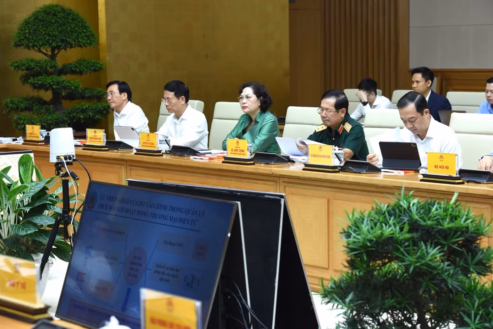 Đại diện lãnh đạo các bộ, ngành tham dự Hội nghị.