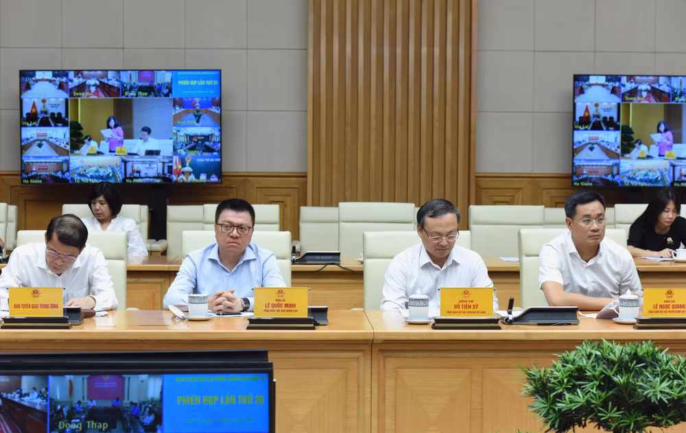 Các đại biểu tham dự Phiên họp.