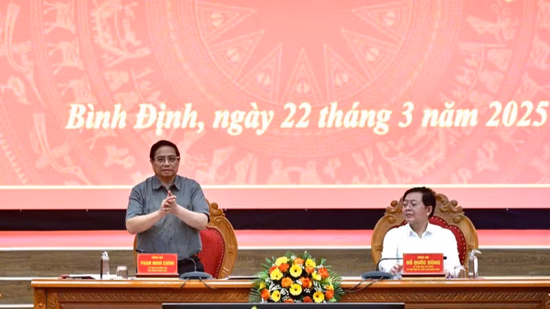 Thủ tướng Phạm Minh Chính chủ trì cuộc làm việc với Ban Thường vụ Tỉnh ủy Bình Định. (Ảnh: THANH GIANG)