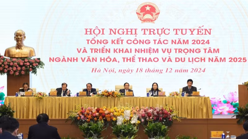 Thủ tướng Phạm Minh Chính dự và chủ trì Hội nghị. (Ảnh: TRẦN HẢI) Thủ tướng Phạm Minh Chính dự và chủ trì Hội nghị. (Ảnh: TRẦN HẢI)