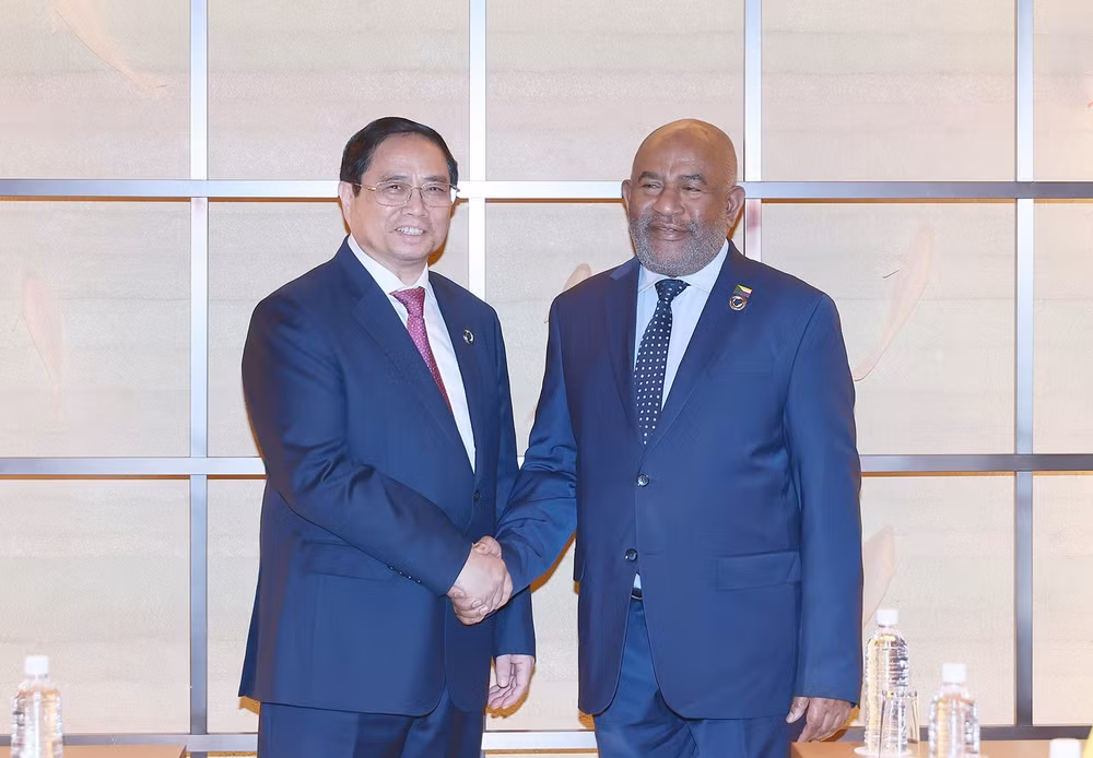 Thủ tướng Phạm Minh Chính hội kiến với Tổng thống Liên bang Comoros Azali Assoumani. (Ảnh: Dương Giang) Thủ tướng Phạm Minh Chính hội kiến với Tổng thống Liên bang Comoros Azali Assoumani. (Ảnh: Dương Giang)