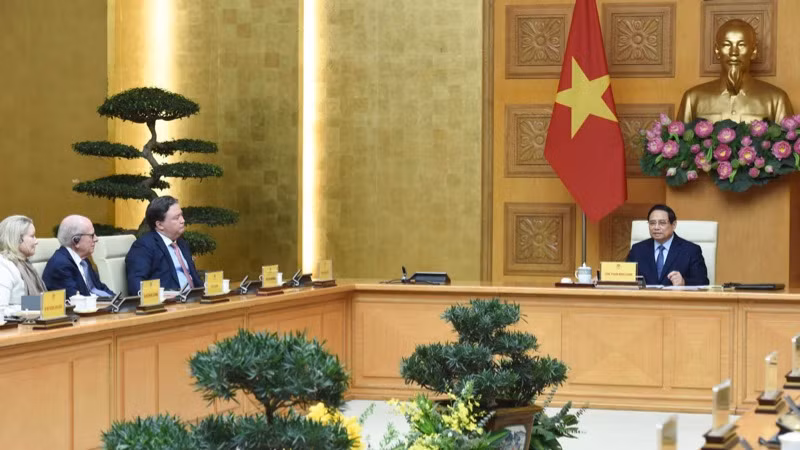 Thủ tướng Phạm Minh Chính trao đổi ý kiến với lãnh đạo các trường đại học Hoa Kỳ. (Ảnh: TRẦN HẢI)