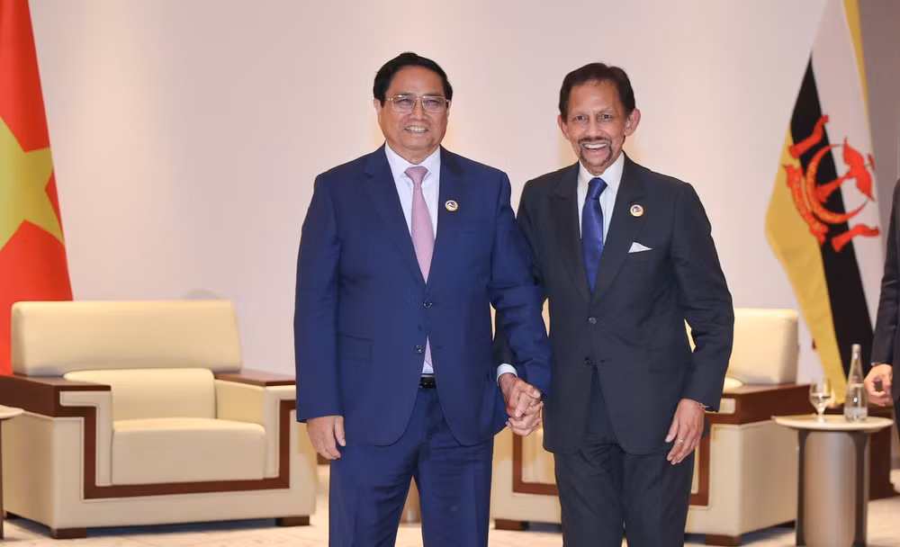 Thủ tướng Chính phủ Phạm Minh Chính và Quốc vương Brunei Darussalam Haji Hassanal Bolkiah. (Ảnh: Nhật Bắc/VGP)