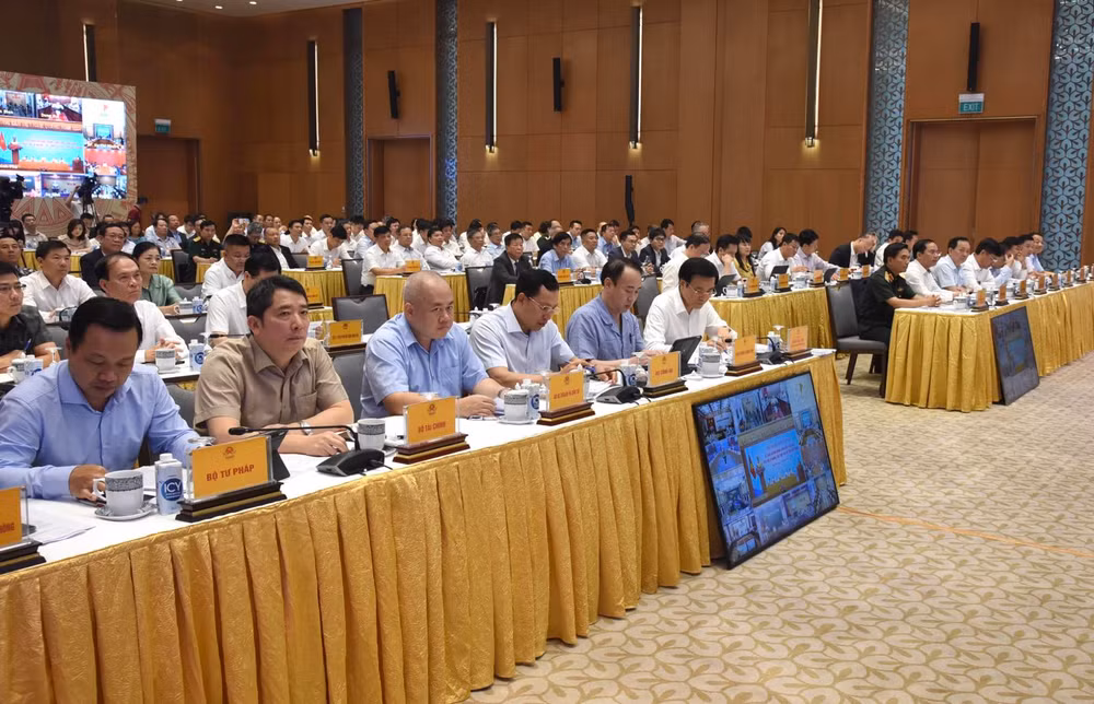 Lãnh đạo các bộ, ngành, cơ quan Trung ương tham dự Hội nghị. (Ảnh: TRẦN HẢI)
