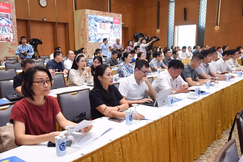 Các đại biểu tham dự Hội nghị. (Ảnh: TRẦN HẢI)