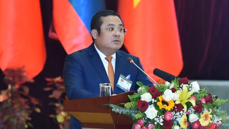 Chủ tịch Hội đồng thành viên Tập đoàn Hoá chất Việt Nam (VINACHEM) Phùng Quang Hiệp phát biểu ý kiến tại Hội nghị. (Ảnh: THANH GIANG) Chủ tịch Hội đồng thành viên Tập đoàn Hoá chất Việt Nam (VINACHEM) Phùng Quang Hiệp phát biểu ý kiến tại Hội nghị. (Ảnh: THANH GIANG)