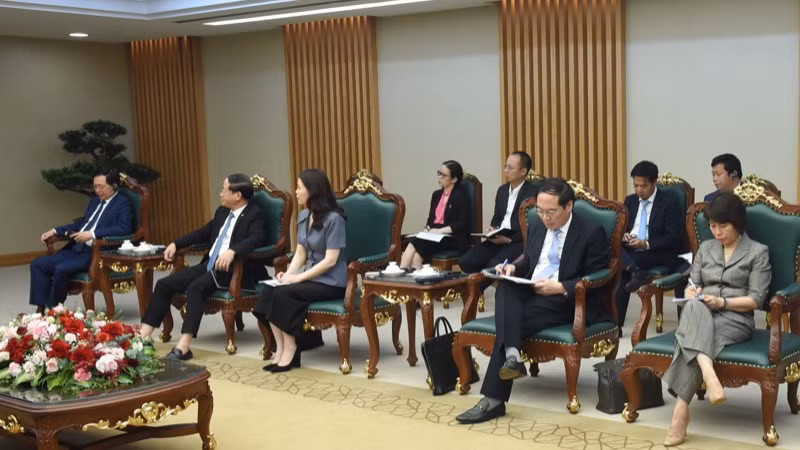 Lãnh đạo một số bộ, ngành, tỉnh Bình Định tham dự buổi tiếp. (Ảnh: TRẦN HẢI) Lãnh đạo một số bộ, ngành, tỉnh Bình Định tham dự buổi tiếp. (Ảnh: TRẦN HẢI)