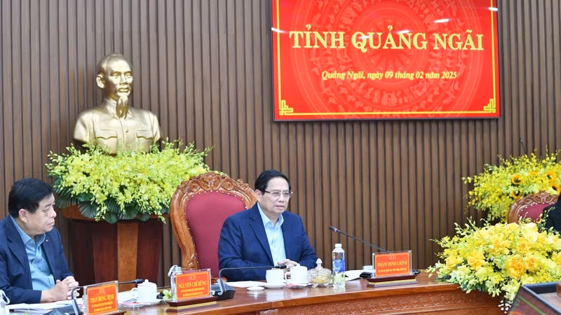 Thủ tướng Phạm Minh Chính chủ trì cuộc làm việc. (Ảnh: THANH GIANG)
