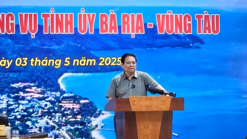 Thủ tướng Chính phủ Phạm Minh Chính phát biểu ý kiến tại cuộc làm việc với Ban Thường vụ Tỉnh ủy Bà Rịa-Vũng Tàu. (Ảnh: VŨ TÂN)