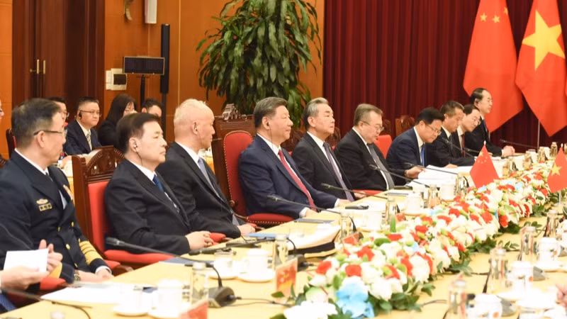 Tổng Bí thư, Chủ tịch Trung Quốc Tập Cận Bình và các đồng chí lãnh đạo Đảng, Nhà nước Trung Quốc. (Ảnh: TRẦN HẢI)