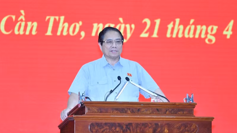 Thủ tướng Phạm Minh Chính phát biểu ý kiến tại cuộc họp về tình hình triển khai các dự án giao thông trọng điểm khu vực phía nam. (Ảnh: THANH GIANG)