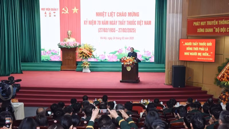 Quang cảnh lễ kỷ niệm. (Ảnh: TRẦN HẢI)