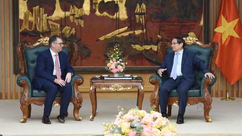 Thủ tướng Phạm Minh Chính tiếp ông Charles James Boyd Bowman, Tổng Giám đốc dự án của Tập đoàn Trump Organization tại Việt Nam. (Ảnh: TRẦN HẢI)