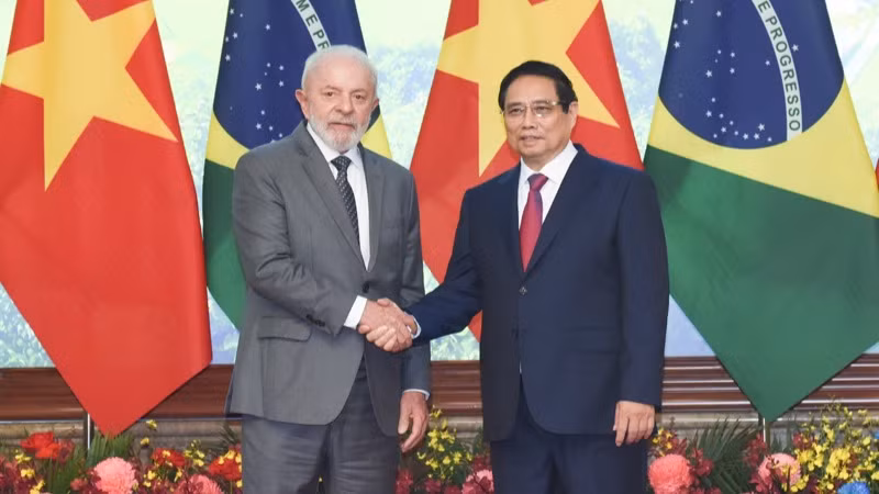 Thủ tướng Phạm Minh Chính và Tổng thống Brazil Luiz Inácio Lula da Silva. (Ảnh: TRẦN HẢI)