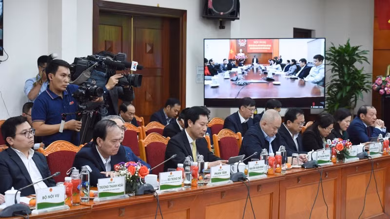 Lãnh đạo các bộ, ngành Trung ương tham dự Hội nghị. (Ảnh: TRẦN HẢI) Lãnh đạo các bộ, ngành Trung ương tham dự Hội nghị. (Ảnh: TRẦN HẢI)