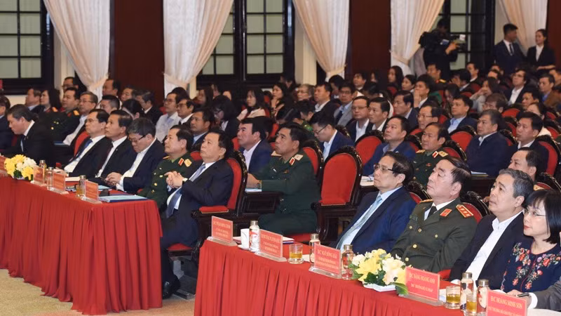 Thủ tướng Phạm Minh Chính, đồng chí Nguyễn Xuân Thắng và các đồng chí lãnh đạo, đại biểu tham dự hội nghị. (Ảnh: TRẦN HẢI) Thủ tướng Phạm Minh Chính, đồng chí Nguyễn Xuân Thắng và các đồng chí lãnh đạo, đại biểu tham dự hội nghị. (Ảnh: TRẦN HẢI)