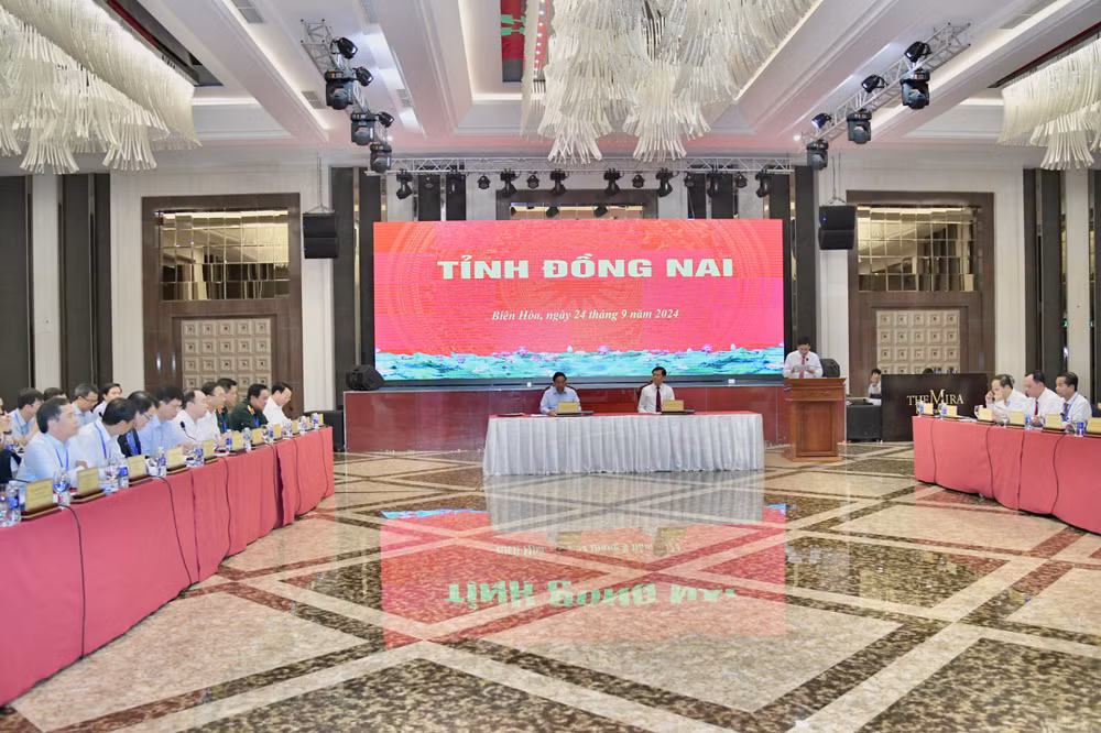 Quang cảnh buổi làm việc. (Ảnh: Thanh Giang)