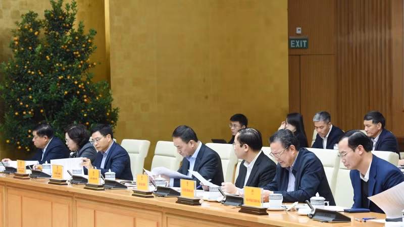 Lãnh đạo các bộ, ngành Trung ương là thành viên Ban Chỉ đạo tại Phiên họp (Ảnh: TRẦN HẢI). Lãnh đạo các bộ, ngành Trung ương là thành viên Ban Chỉ đạo tại Phiên họp (Ảnh: TRẦN HẢI).