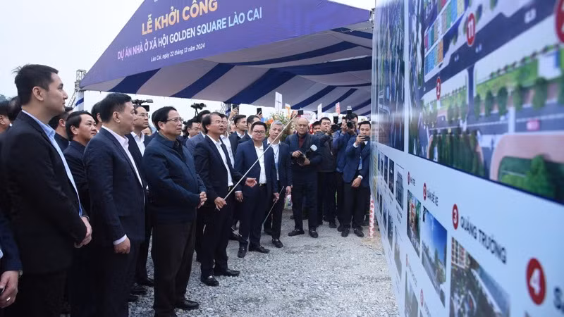 Thủ tướng Phạm Minh Chính cho ý kiến chỉ đạo về đầu tư phát triển nhà ở xã hội trên địa bàn tỉnh Lào Cai. (Ảnh: TRẦN HẢI) Thủ tướng Phạm Minh Chính cho ý kiến chỉ đạo về đầu tư phát triển nhà ở xã hội trên địa bàn tỉnh Lào Cai. (Ảnh: TRẦN HẢI)