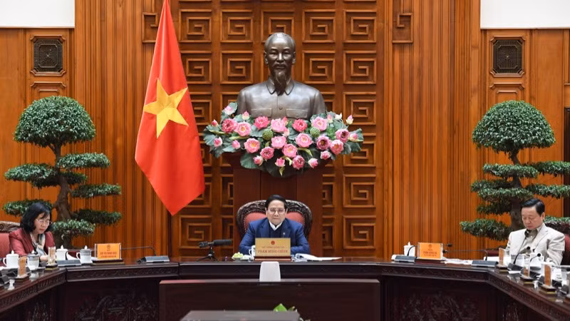 Thủ tướng Phạm Minh Chính chủ trì cuộc họp về nghiên cứu triển khai ngay đầu tư giai đoạn 2 sân bay Gia Bình và đường kết nối. (Ảnh: TRẦN HẢI)
