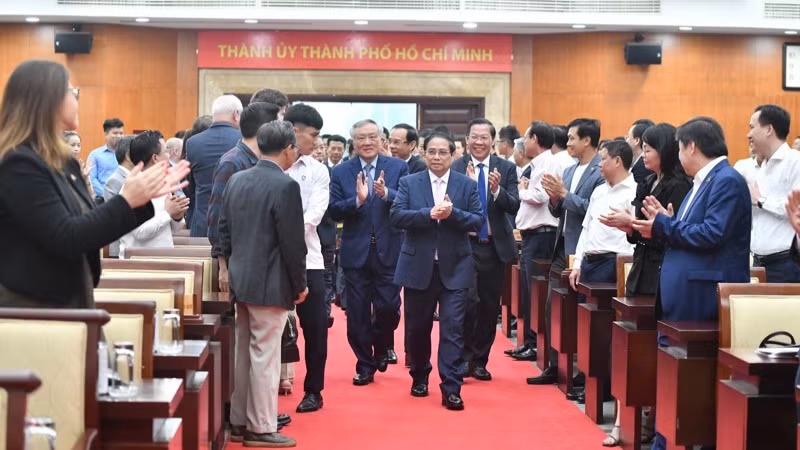 Thủ tướng Phạm Minh Chính tới dự và chủ trì Hội nghị. (Ảnh: THANH GIANG) Thủ tướng Phạm Minh Chính tới dự và chủ trì Hội nghị. (Ảnh: THANH GIANG)