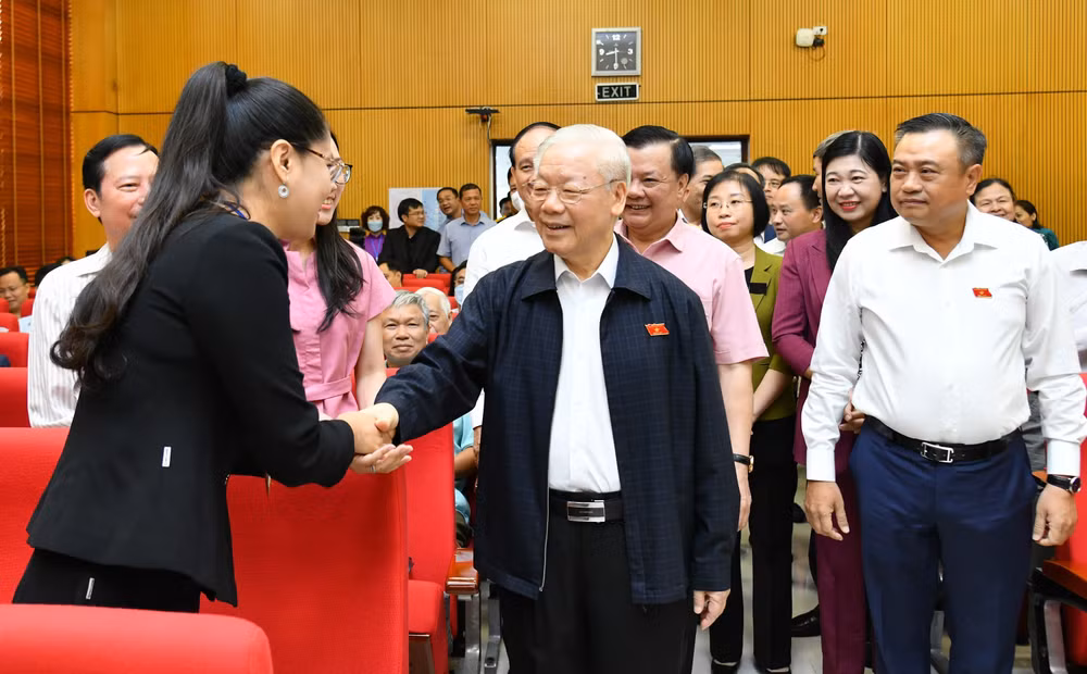 Tổng Bí thư Nguyễn Phú Trọng tiếp xúc cử tri các quận Ba Đình, Đống Đa và Hai Bà Trưng (Hà Nội). Ảnh: Đăng Khoa