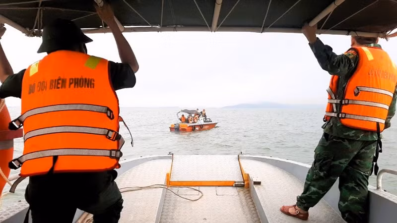 Tàu cá NA 4611 TS được xác định chìm tại tọa độ 19°10'N - 105°49'E.
