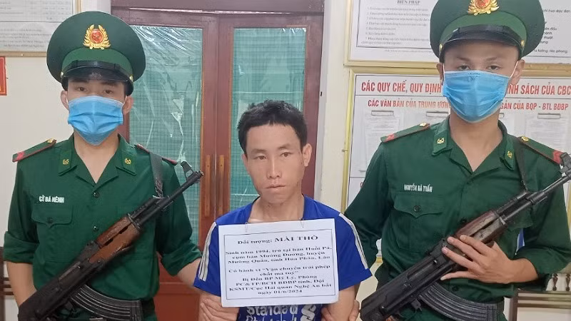 Đối tượng Vả Xênh Thò bị bắt giữ.