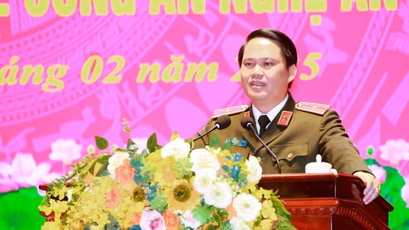 Thiếu tướng Bùi Quang Thanh, Giám đốc Công an tỉnh Nghệ An phát biểu tại buổi lễ.