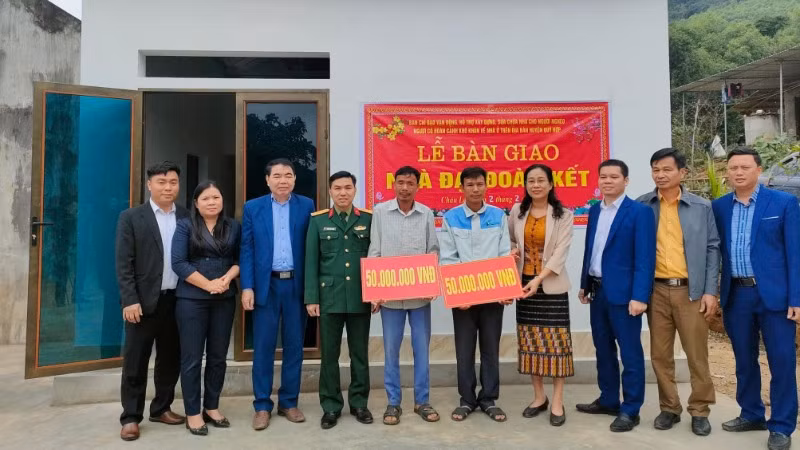 Huyện Quỳ Hợp đã hoàn thành 855 nhà/856 nhà. Huyện Quỳ Hợp đã hoàn thành 855 nhà/856 nhà.