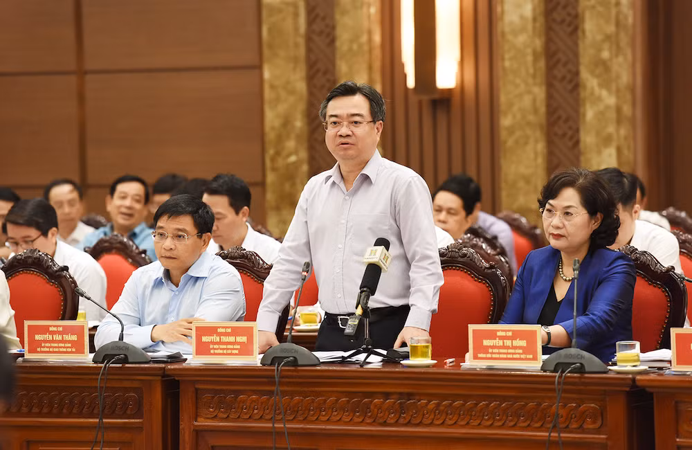 Bộ trưởng Xây dựng Nguyễn Thanh Nghị phát biểu.